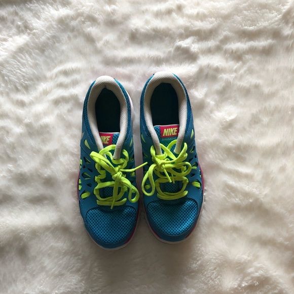 Nike Shoes - Nike Running Shoes